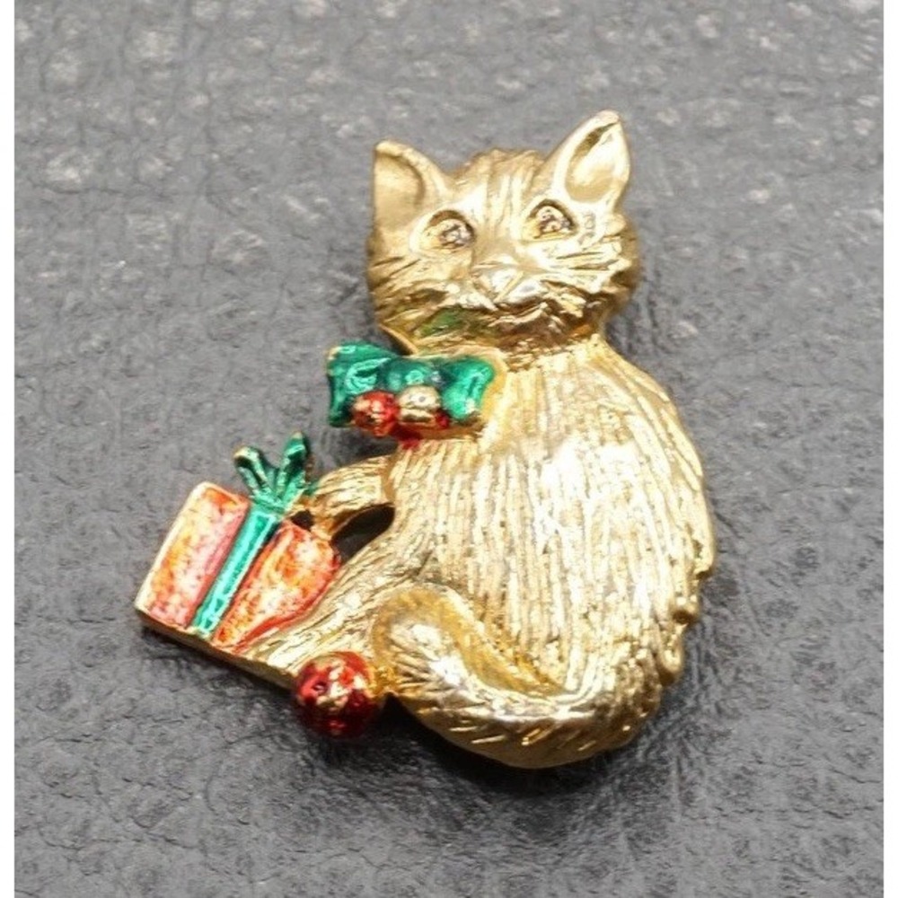 Vintage Cat Brooch with Gift Box Enamel Gold Tone